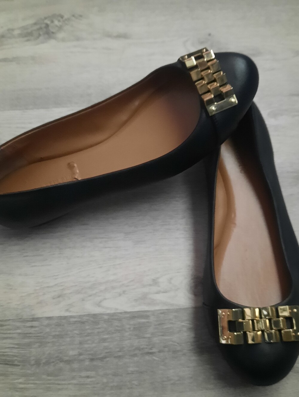Banana Republic with Gold Accent - Women's Casual Slip-On